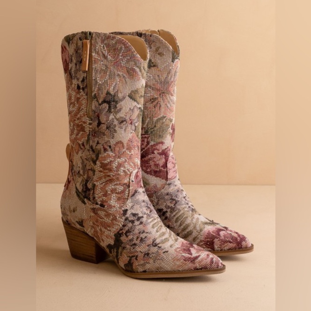 Beige brown floral appliqué jacquard embroidered tapestry western cowboy boots